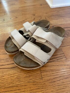 Birkenstock Uji Taupe Suede - Size 41